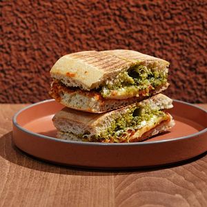 HALLOUMI & CIABATTA