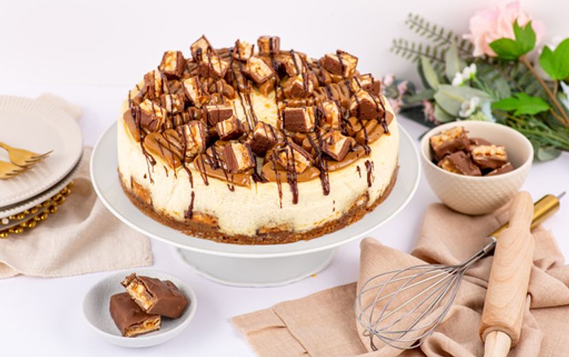Snickers Cheesecake