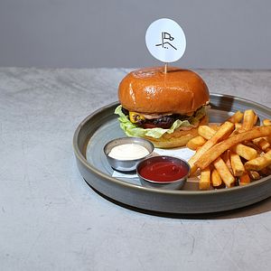 CHEESE BURGER