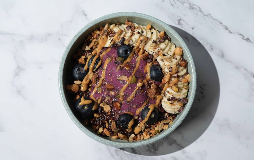 CHOCOLATE & PITAYA PROTEIN BOWL