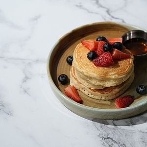 PANCAKES MIXED BERRIES