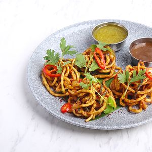 ZUCCHINI & ONION BHAJI