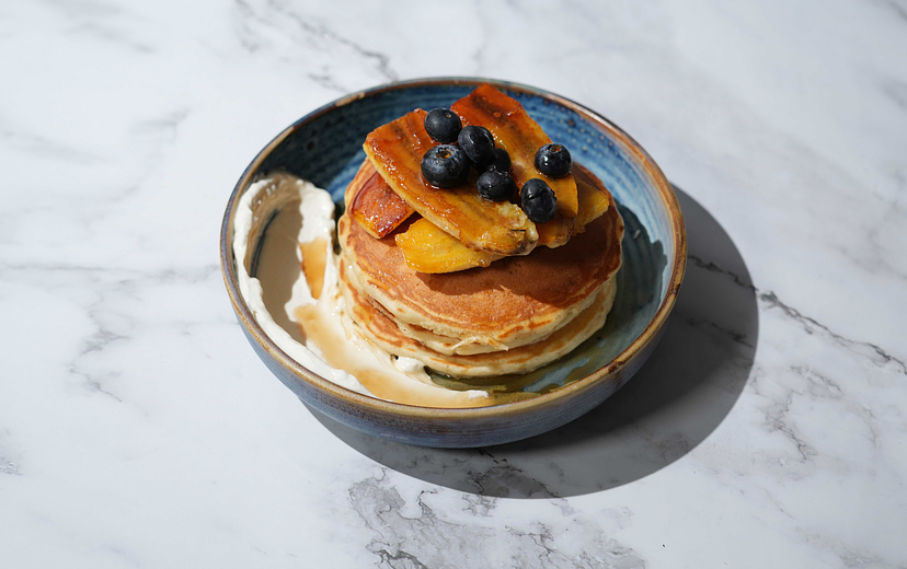 BLUEBERRY & RICOTTA HOTCAKES