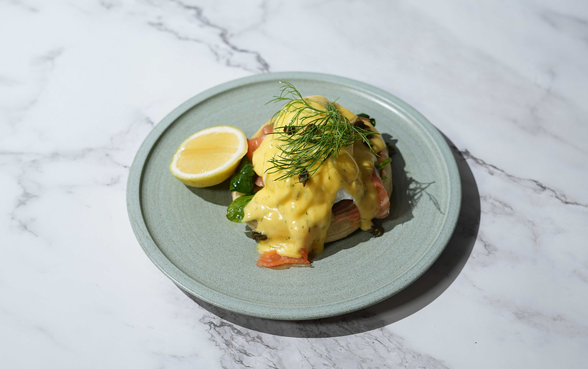 SMOKED SALMON BENEDICT