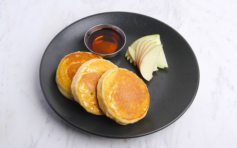 RICOTTA APPLE PANCAKES