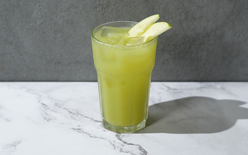 FRESH GREEN APPLE JUICE