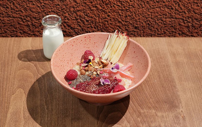 RHUBARB PORRIDGE