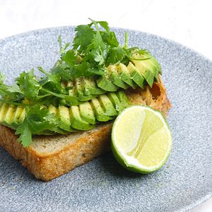 CLASSIC AVO ON TOAST